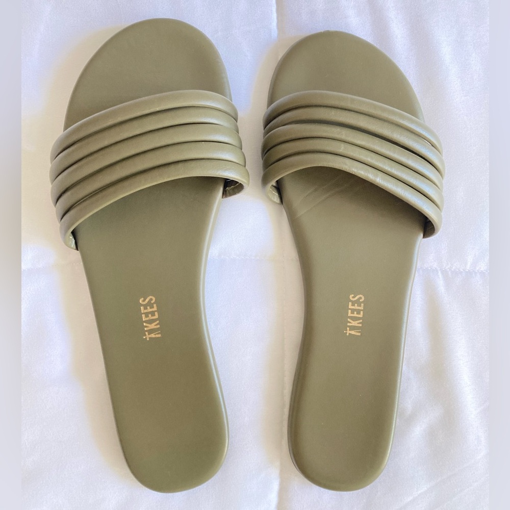 TKEES sandals